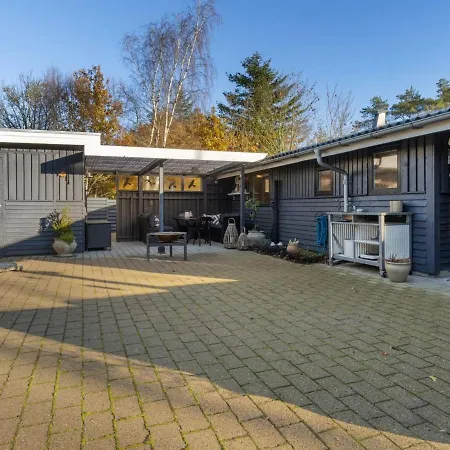 Spurv - 750m From The Sea By Interhome Feriehus *